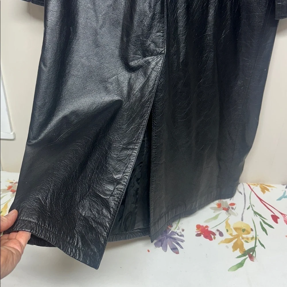 Vintage International Leather Collection size Large Women’s Black Trench Coat